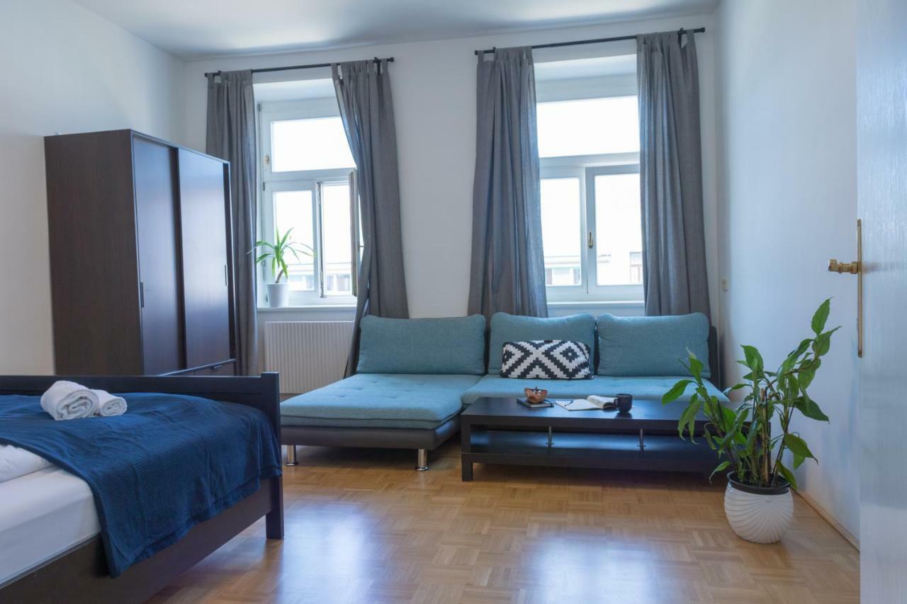 Kingsize Central Station Residence Виена Екстериор снимка