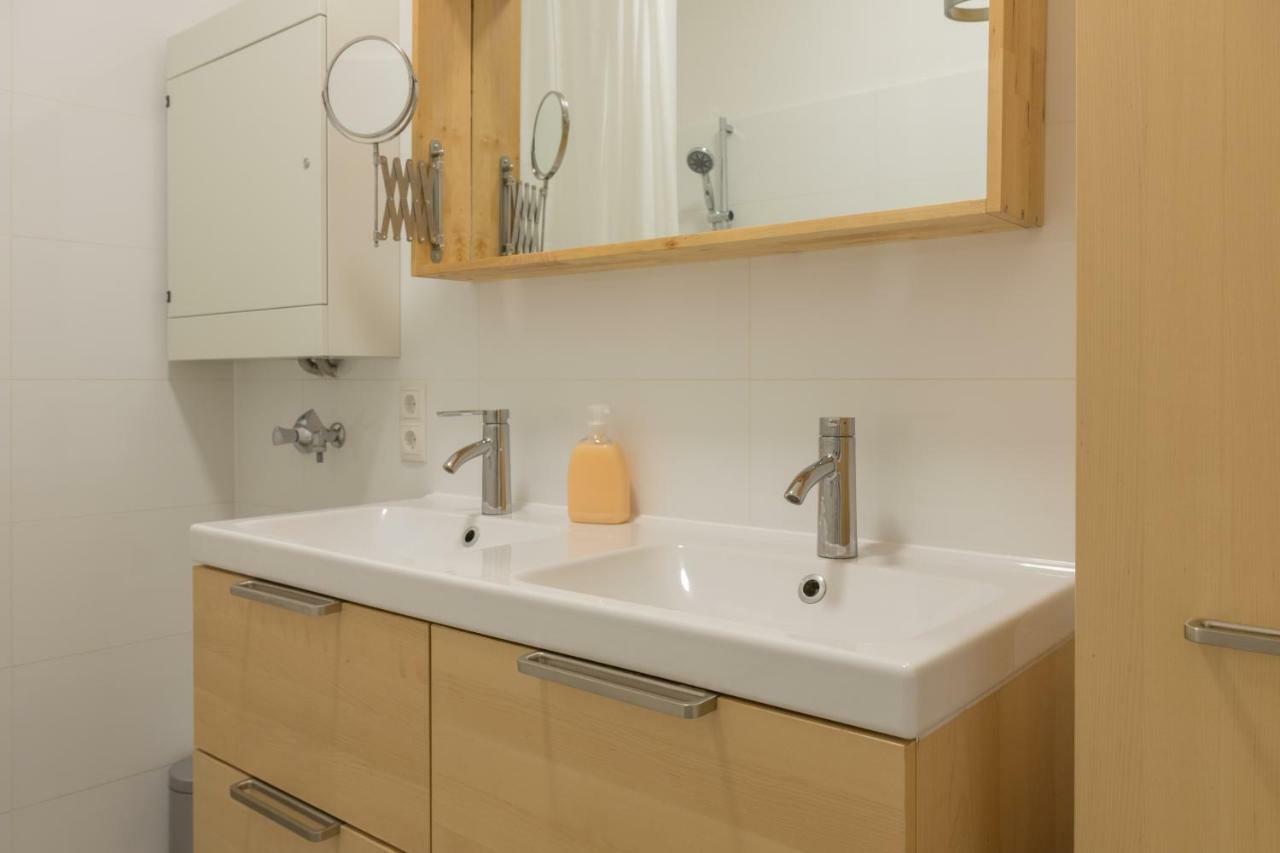 Kingsize Central Station Residence Виена Екстериор снимка